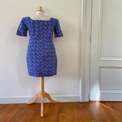Robe Cacharel 
