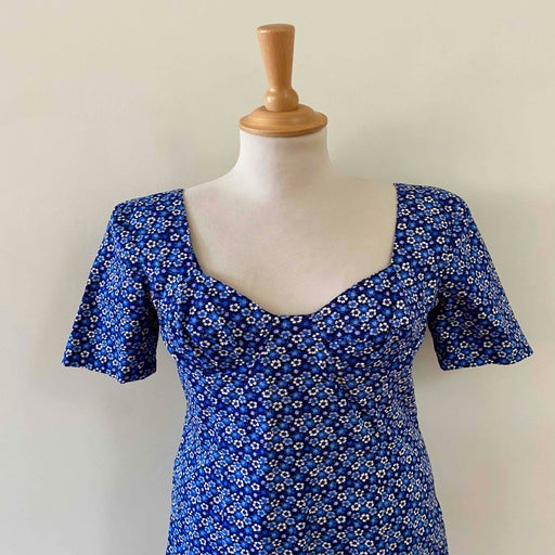 Robe Cacharel 