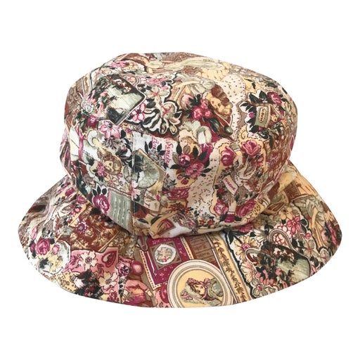 Patterned bucket hat