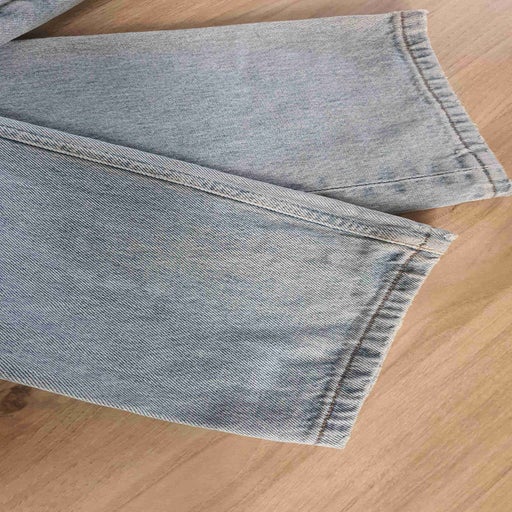 Jean Levi's 501 W28L32