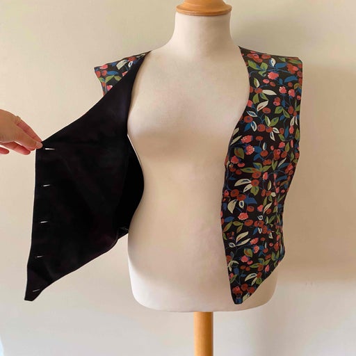 Gilet en soie Cacharel