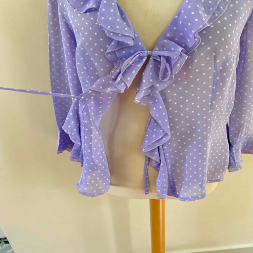 Blouse nouée à pois
