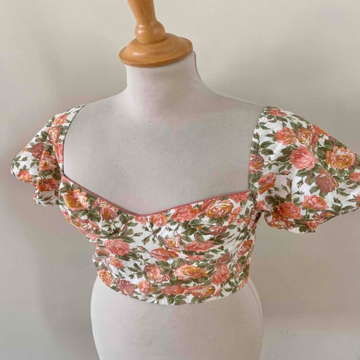 Crop top à fleurs