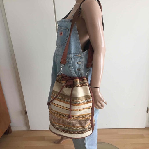 Vintage 90's boho shoulder bag in good