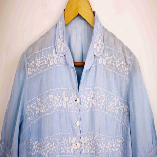 Chemise brodée