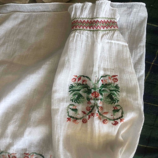 Blouse brodée