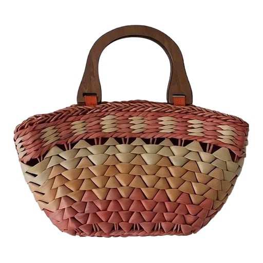 straw handbag