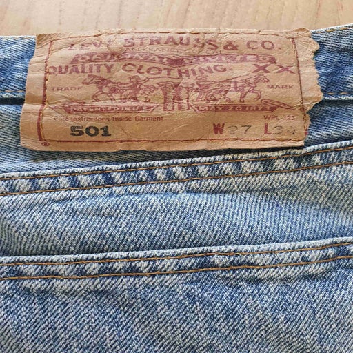 Jean Levi's 501 W27L34
