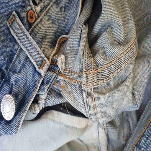 Jean Levi's 501 W27L34