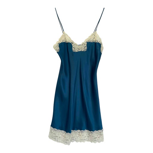 Robe nuisette satinée