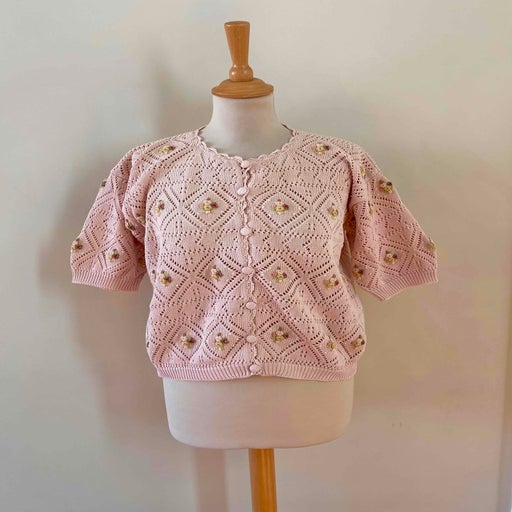 Top en crochet brodé