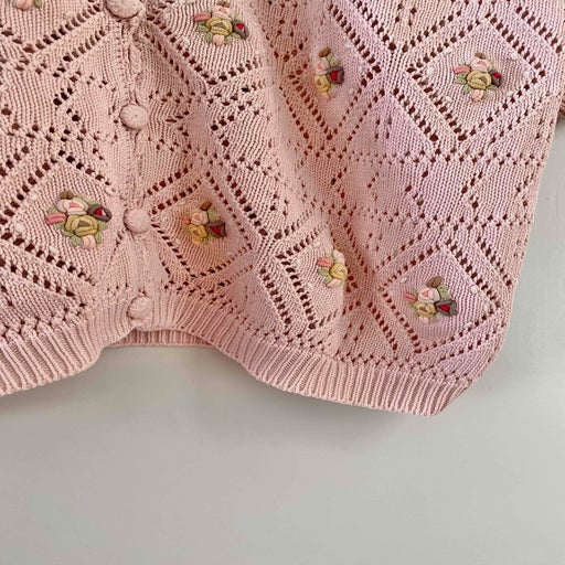 Top en crochet brodé