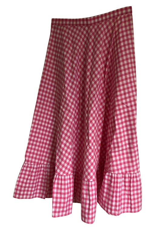 Perfect for the barbie trend! Gingham skirt