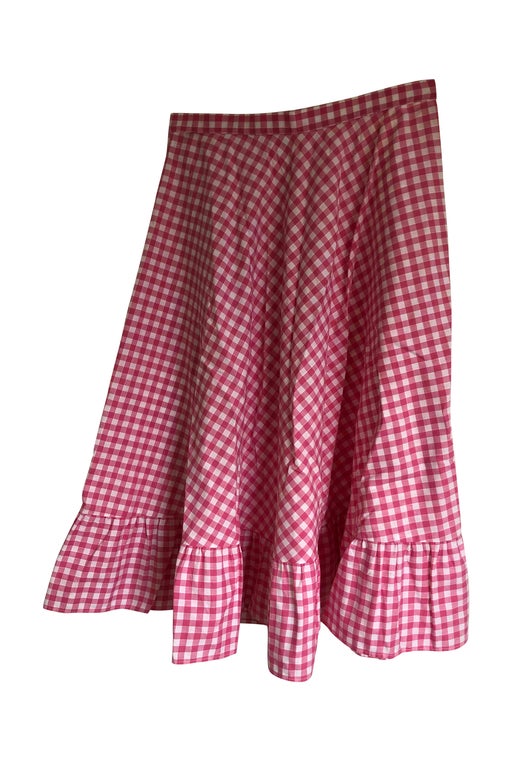 Perfect for the barbie trend! Gingham skirt