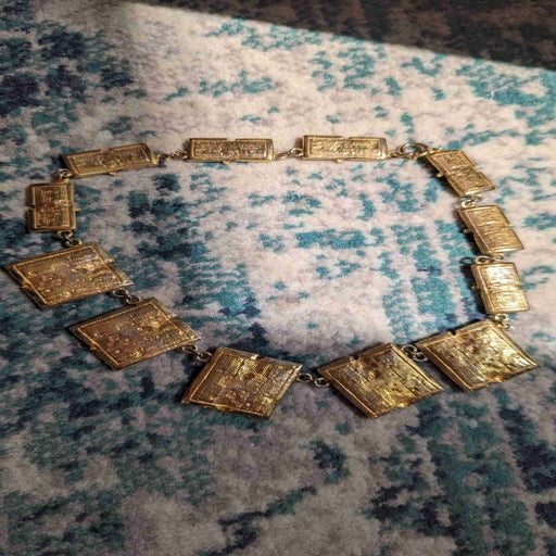 Collier ras de cou