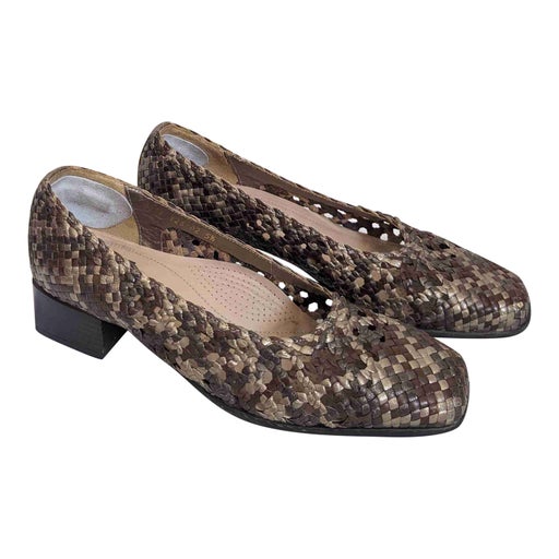 Ballerines à talon en cuir