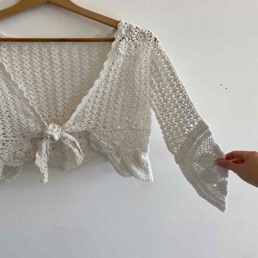Crop top en crochet. Fait main.