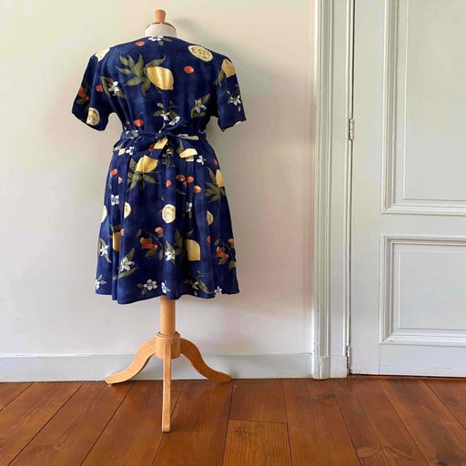 Robe boutonnée à fruits