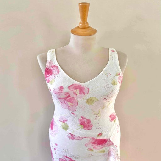 Robe dos nu en lin blanc