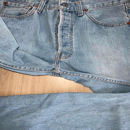 Jean Levi's 501 W32L32