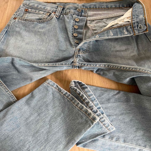 Jean Levi's 501 W32L32