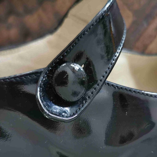 Babies en cuir