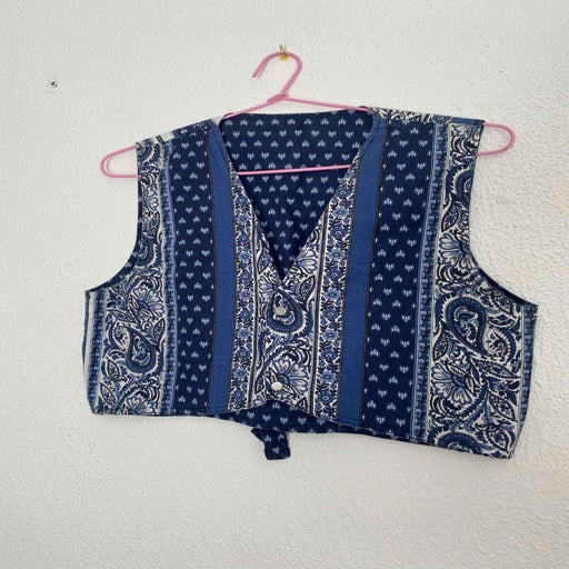 Sleeveless cotton vest
