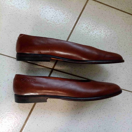 Leather ballerinas
