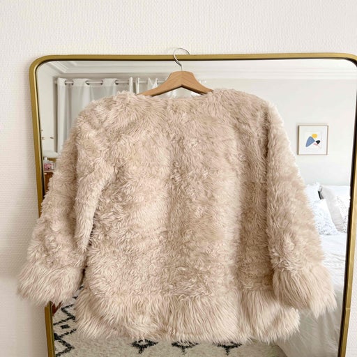Manteau en fausse fourrure