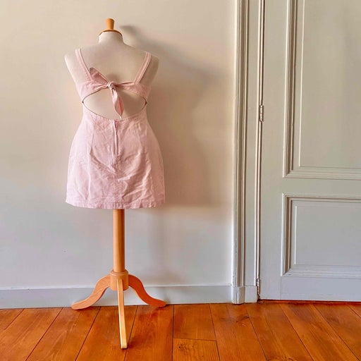Backless gingham dress