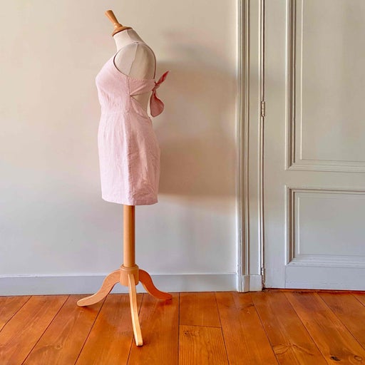 Backless gingham dress