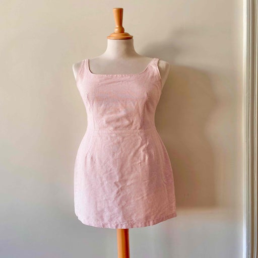 Backless gingham dress