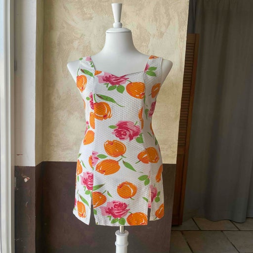 Robe courte à fleurs