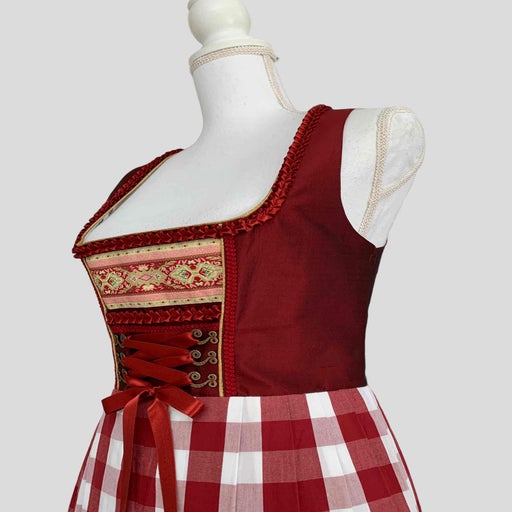 Robe en soie et coton