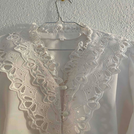 Blouse brodée