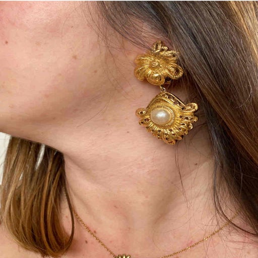 Nina Ricci clip-on earrings, in brass