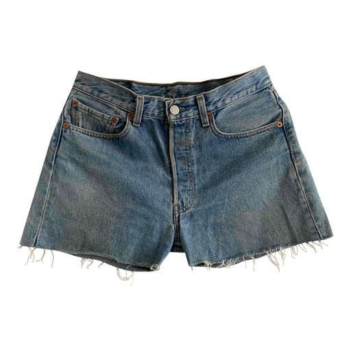Short Levi’s 501