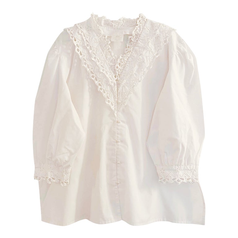 Embroidered blouse