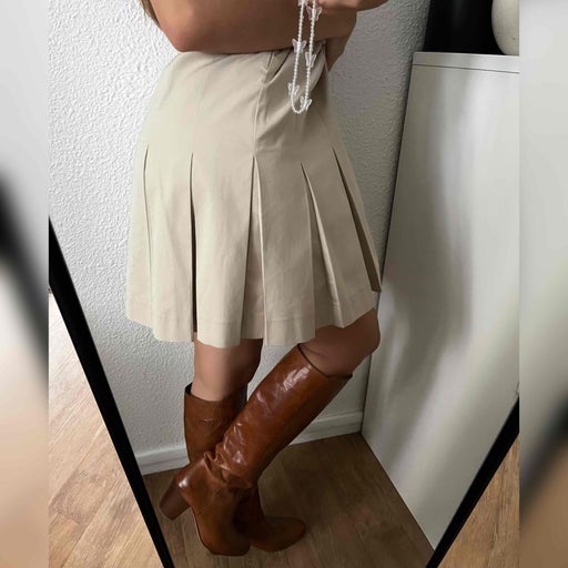 Pleated cotton skirt