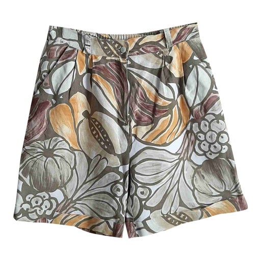 Patterned shorts for women