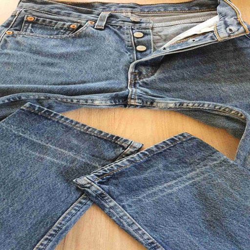 Jean Levi's 501 W26L32