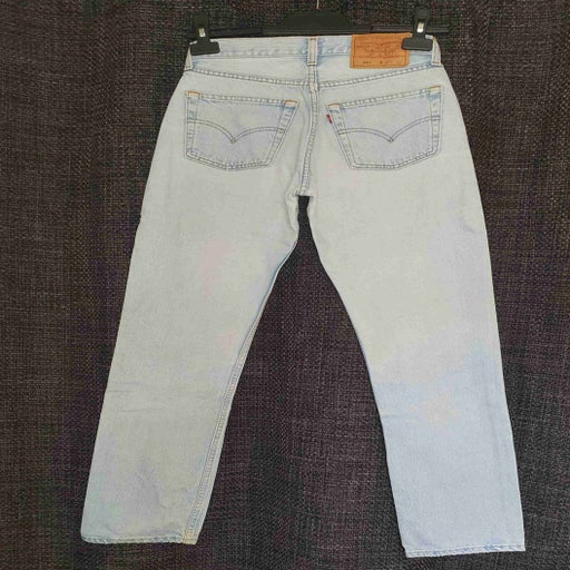 Jean Levi's 501 W27L32