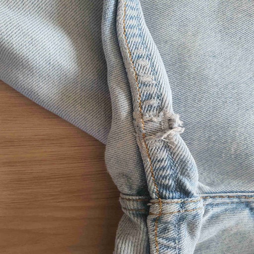 Jean Levi's 501 W27L32