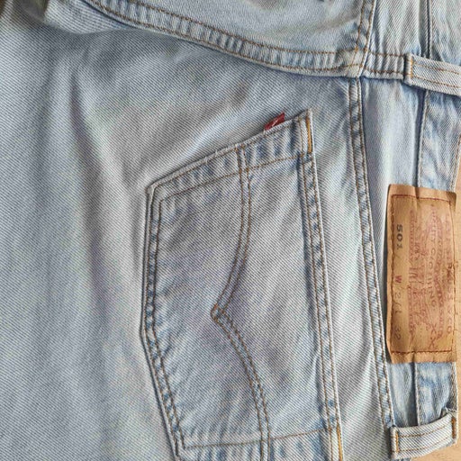 Jean Levi's 501 W27L32