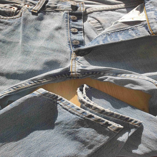Jean Levi's 517 W28L30