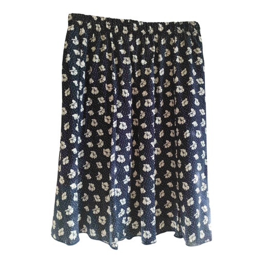 Jupe à pois et fleurs