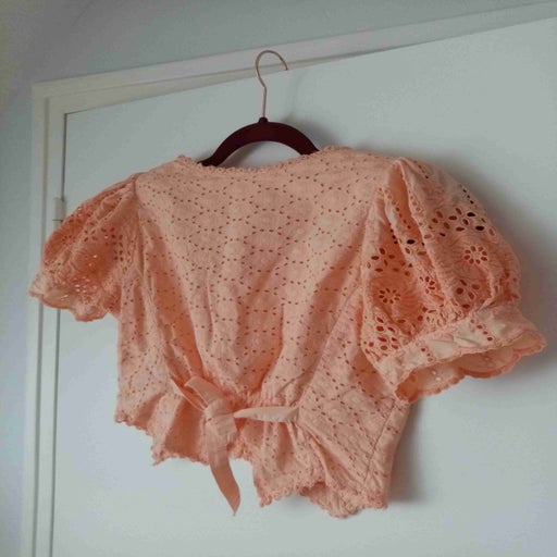 Cotton crop top