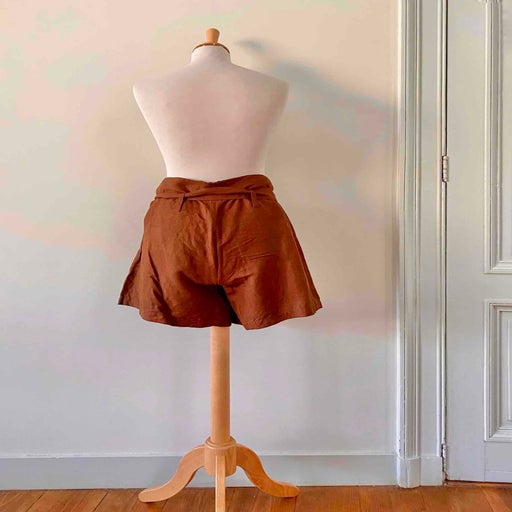 Linen shorts