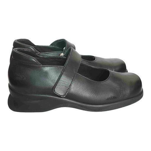 Babies en cuir