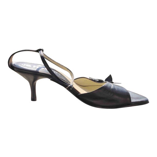 Leather sandals